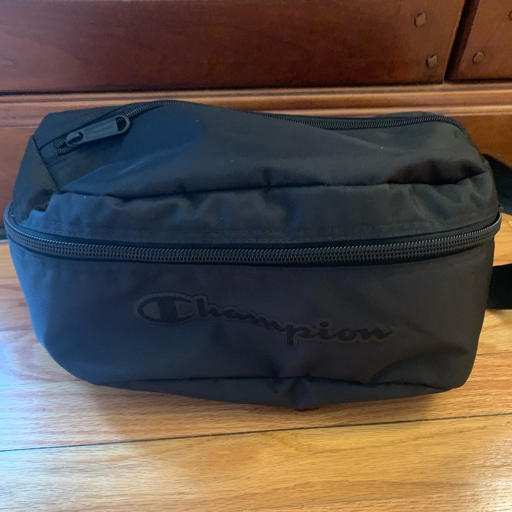 Champion Fanny Pack